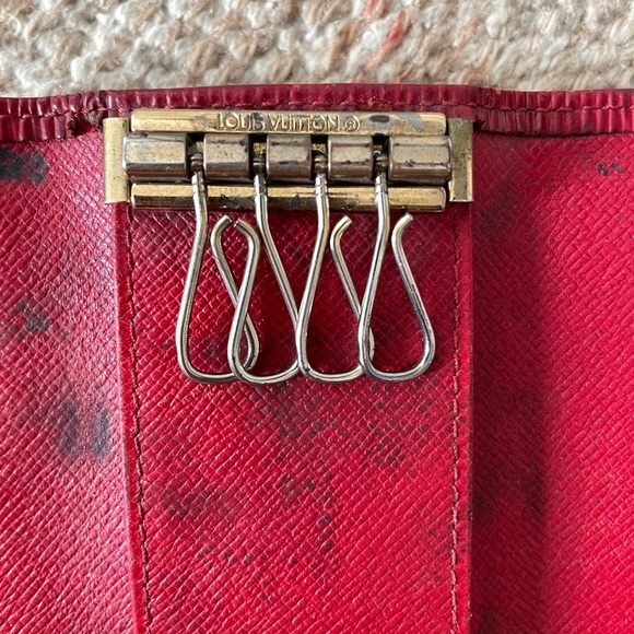Louis Vuitton epi leather 4 key and card holder LV - Picture 11 of 14